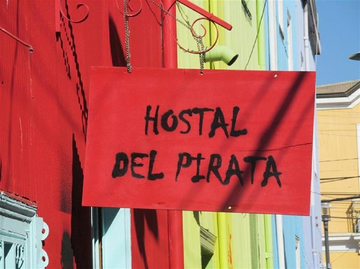Hostal Del Pirata 瓦尔帕莱索 外观 照片